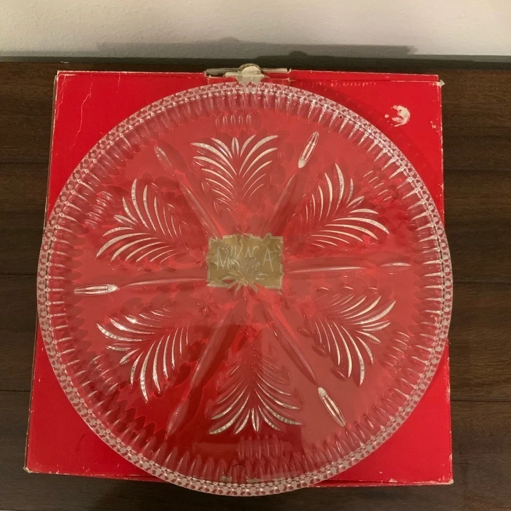 Mikasa Vintage Christmas Tree Pattern Crystal Round Cake Platter Tray